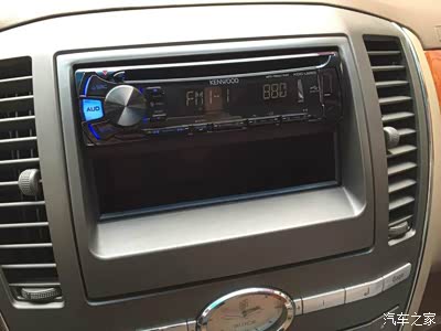 老款君越小改音响cd机