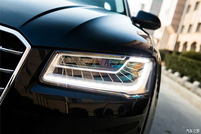 尊贵再进化 新提奥迪a8l3.0t豪华型