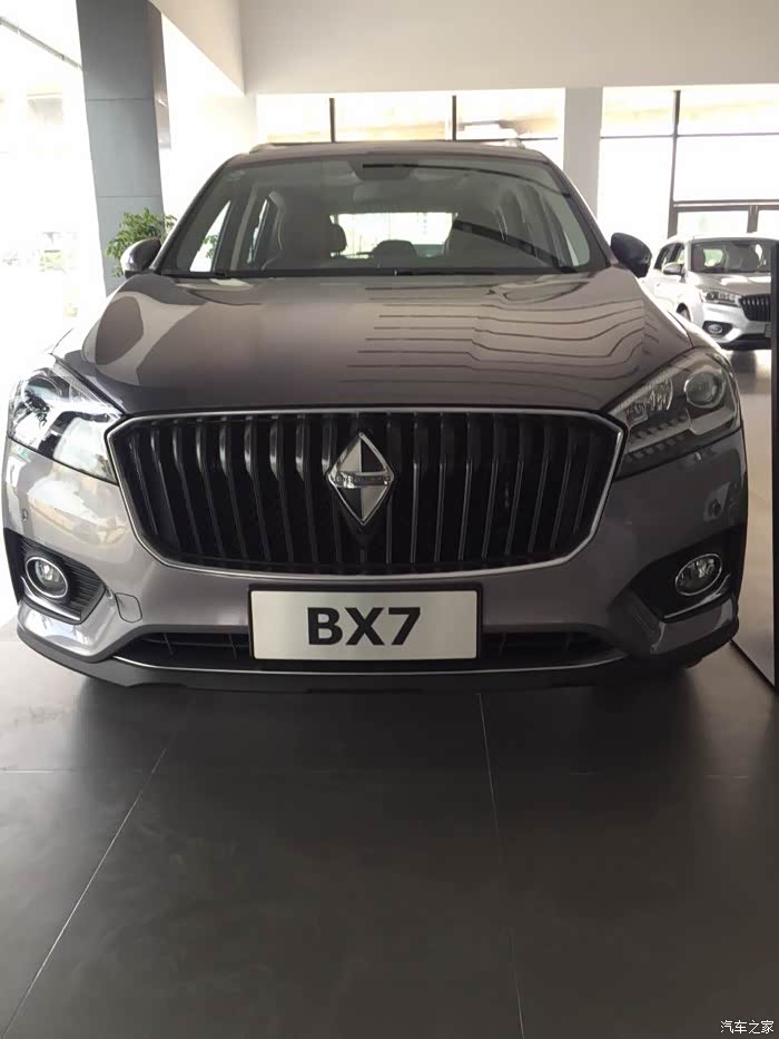 宝沃bx7白色顶配车主外观选择过程外观感