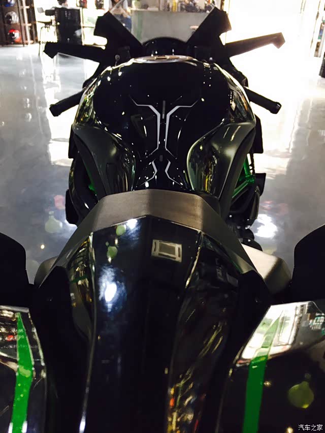 川崎重工h2r,神车美图!钢铁野兽的魅力!