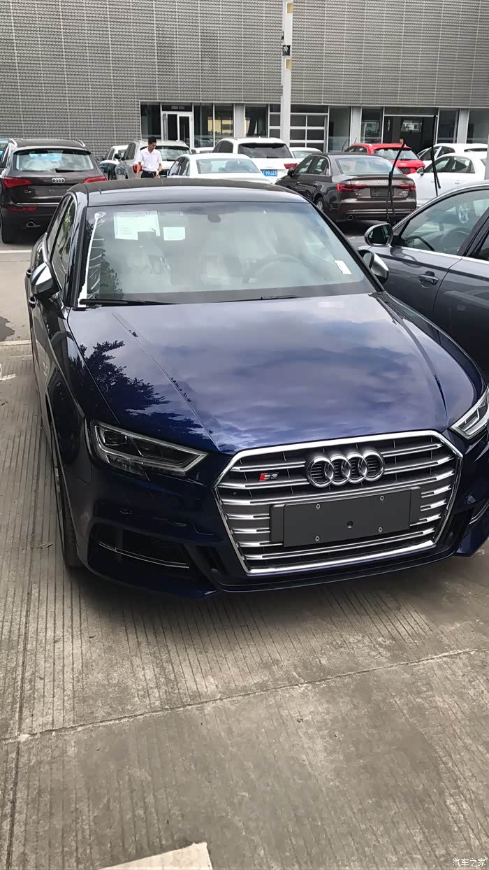 广东17改款s3纳瓦拉蓝提车