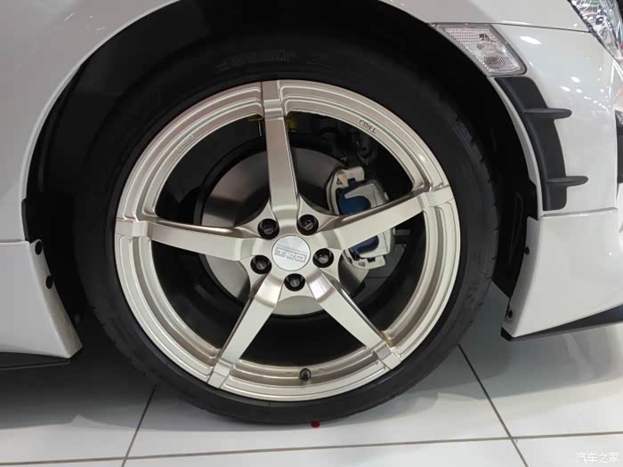 trd实拍trd86去东京台场的车友可以直接去2楼trd专区鉴赏