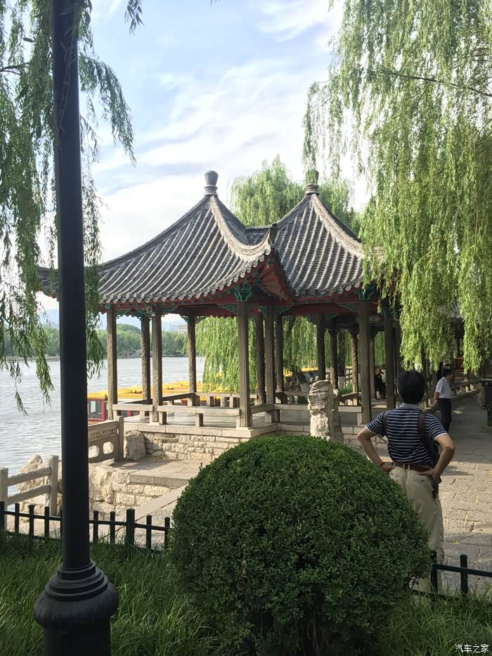 【济南帝豪gs车友会】皇上,您还记得"大明湖畔"的夏雨荷吗?