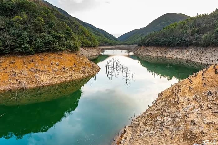 迎暖春送积分登顶广东大龙山主峰红泥埒