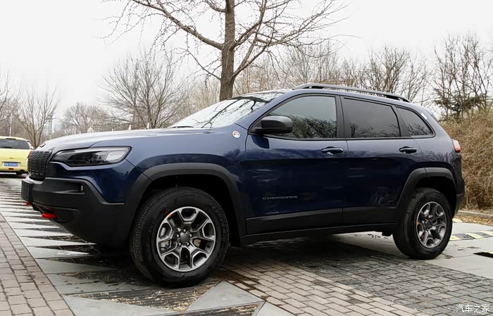 2020款斐济蓝自由光高性能版提车作业