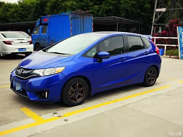 【图】各位我买了古铜色te37 要不要贴红色的._飞度论坛_汽车之家论坛