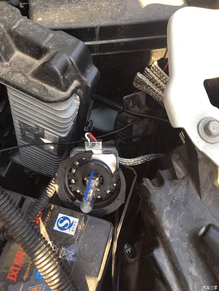 【图】想换大灯灯泡,求大神帮忙_飞度论坛_汽车之家论坛