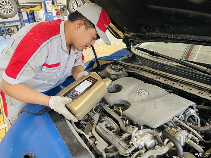 亚洲龙保养,一路辛苦,为你保养