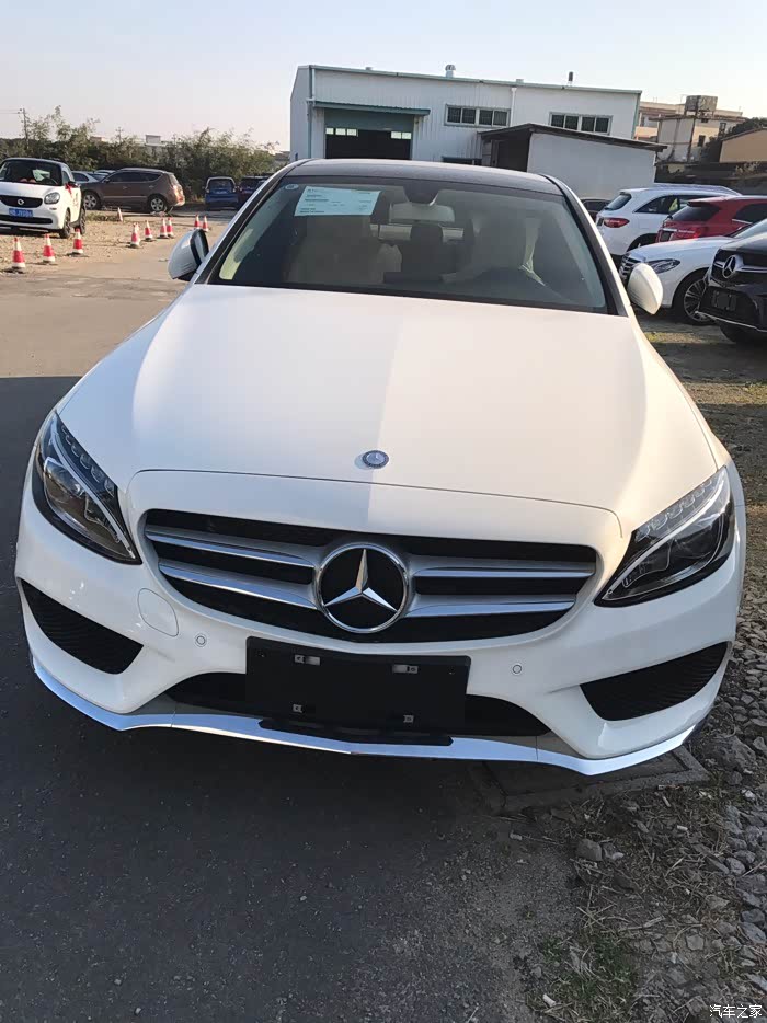 1816 | 回复: 26 奔驰c级论坛 c200l白米实拍 就拍了几张 先上图 等过