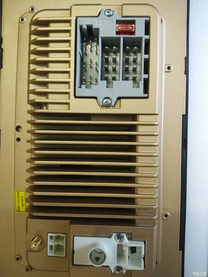 双擎安装飞歌导航和记录仪