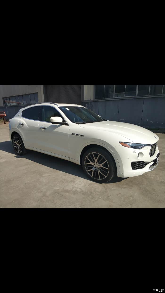 白色的莱万特内饰应该配什么颜色好看