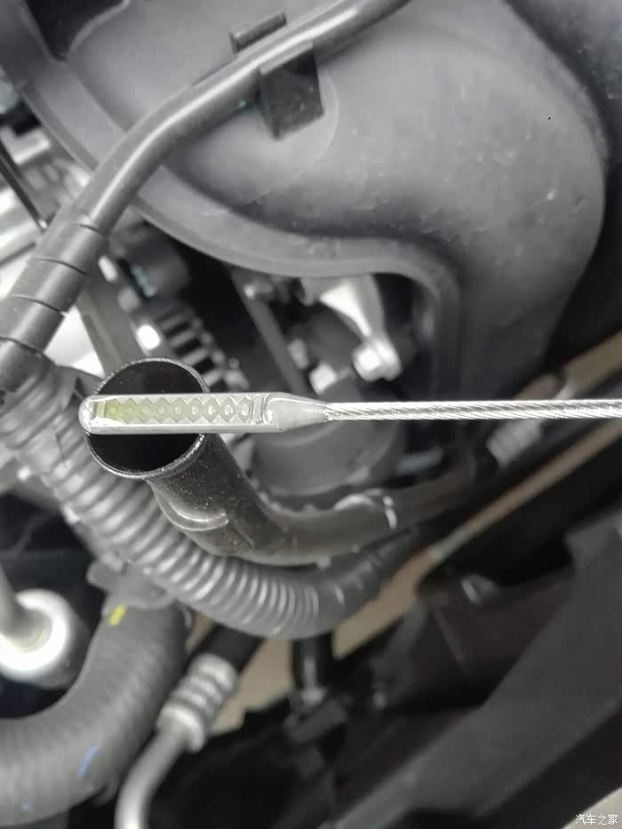 机油加多少升合适