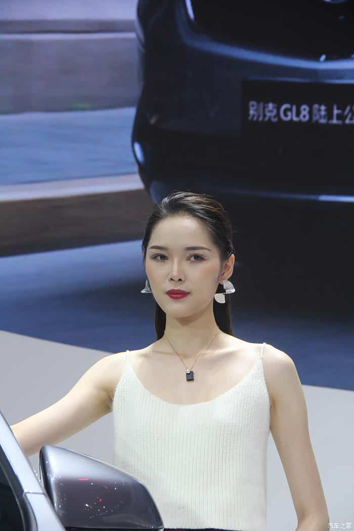 打卡广州车展带你一起去别克汽车展台看模特