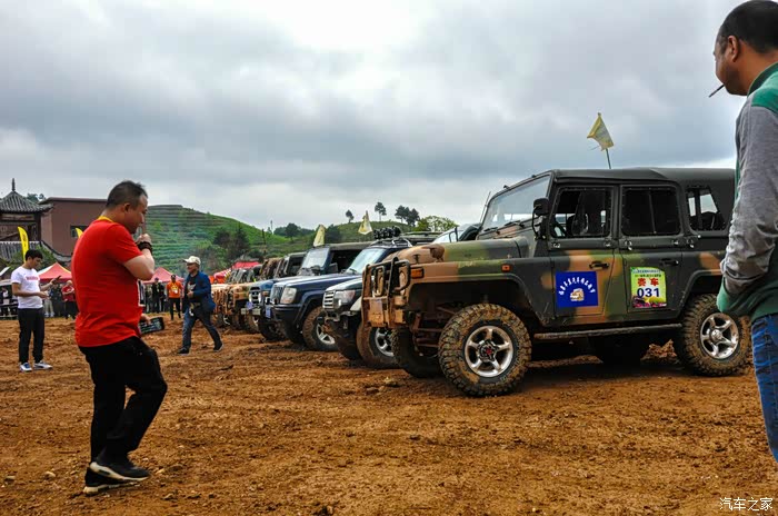 2017越野e族贵定沿山越野赛贵州大脚车会牧马人救援队