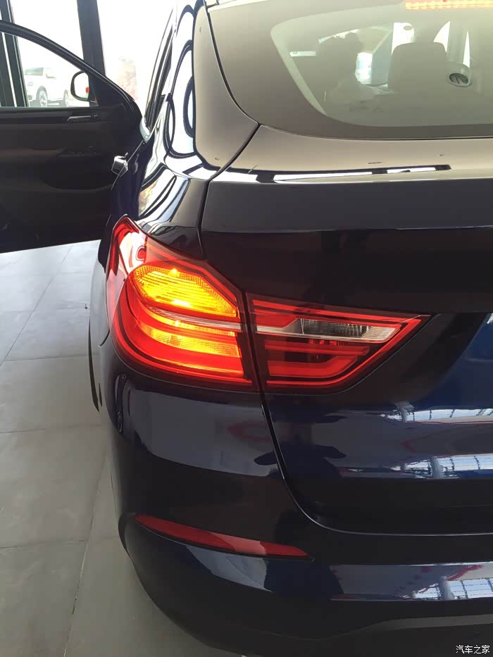 【图】前辈们的x4转向灯点亮是哪一部分?_宝马x4论坛_汽车之家论坛