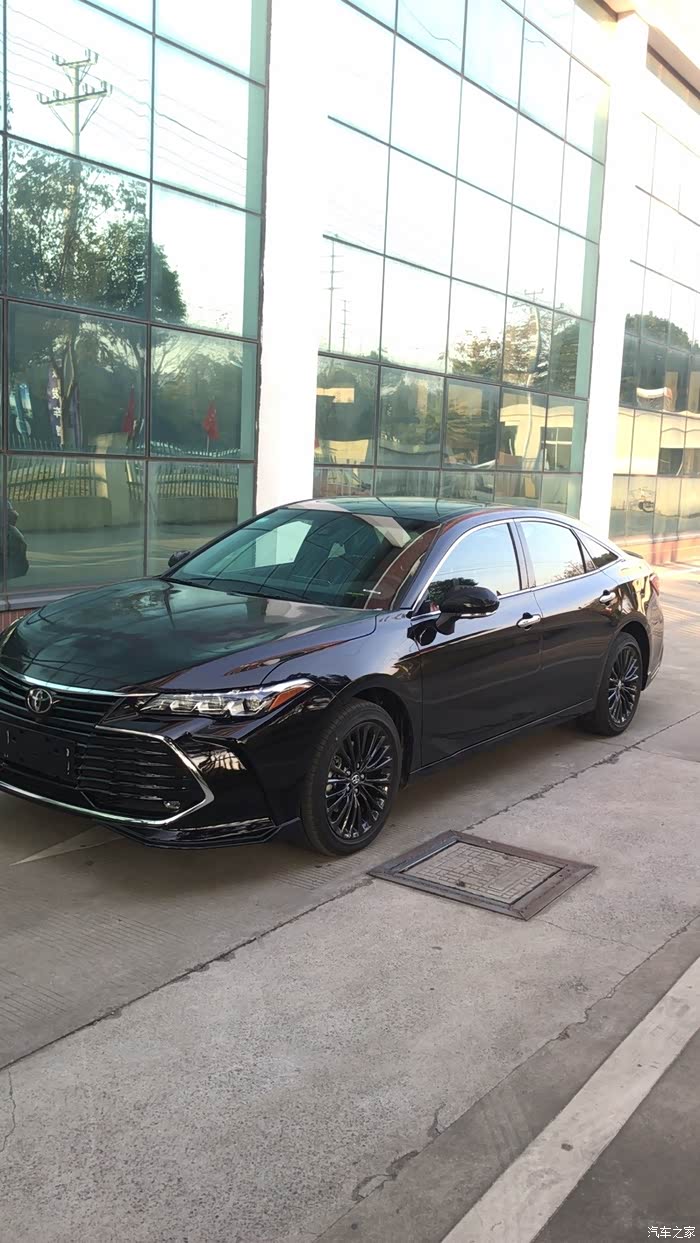 谁有亚洲龙国内2021款运动版黑色外观实车的照片