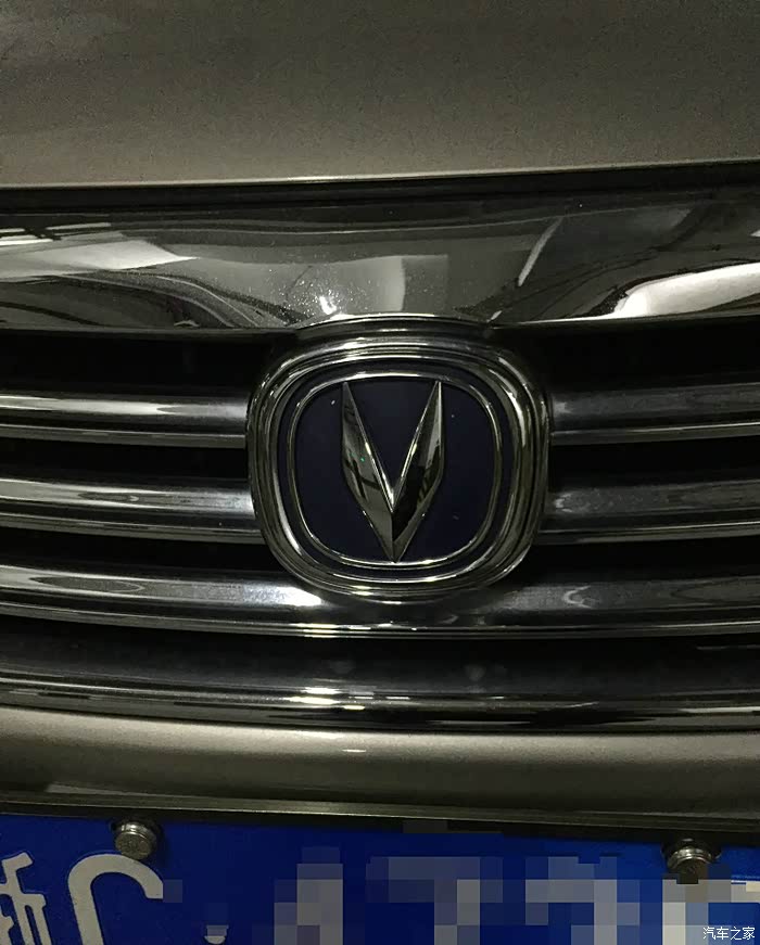 车标改色换个感觉