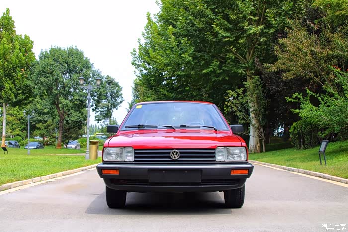 致我们即将逝去的桑塔纳