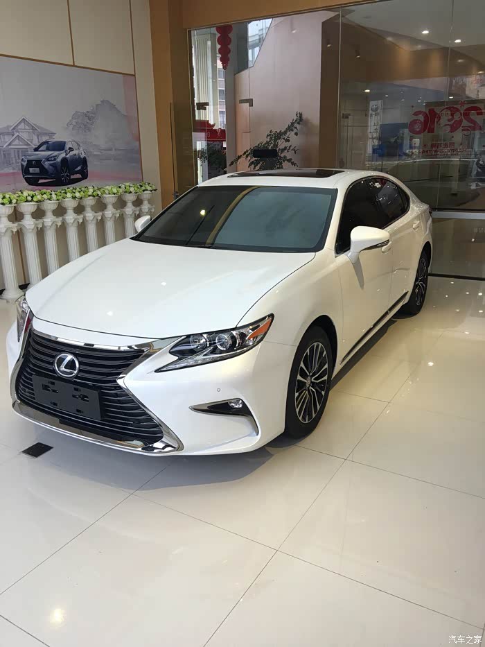 雷克萨斯2016e200midnightedition