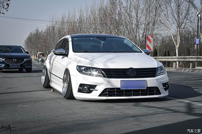 保持这份热爱欣赏一辆爆改姿态的大众cc