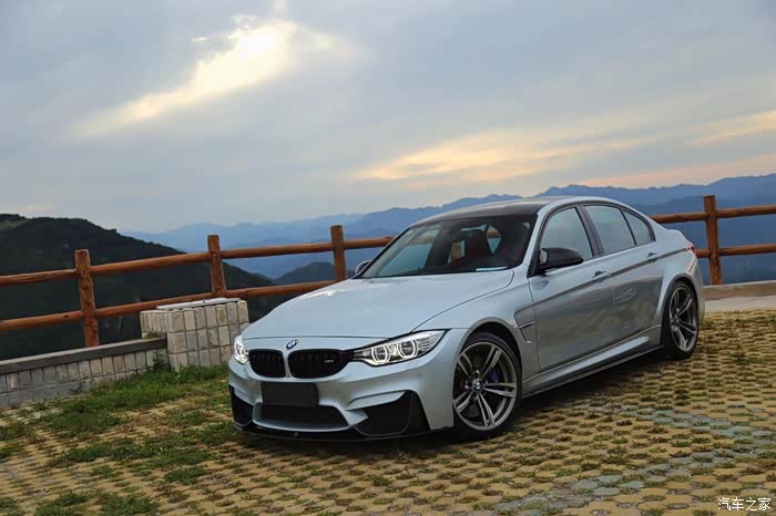 m3银石色妙峰山顶作业