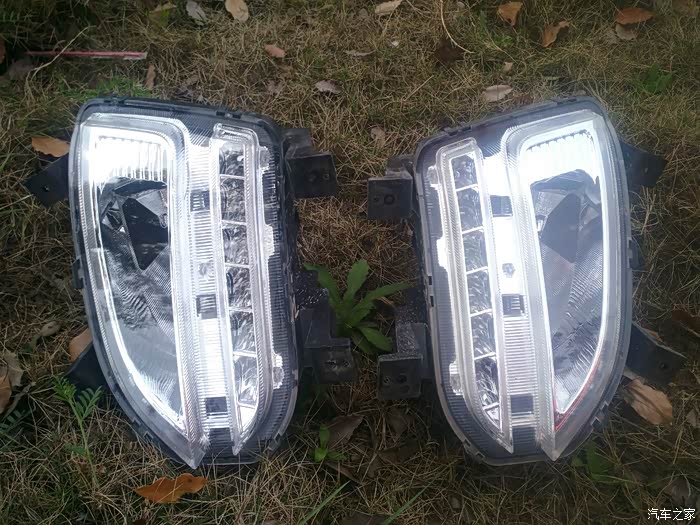 原车拆下来的宝骏560舒适版雾灯总成有人要吗