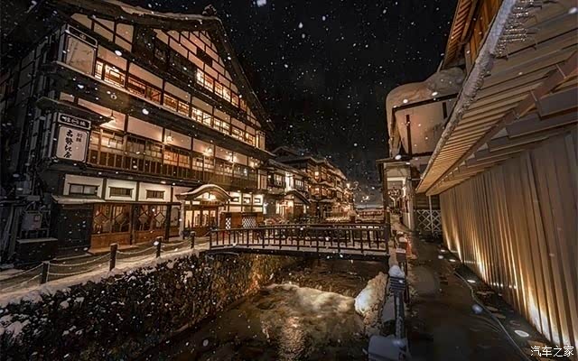 银山温泉冬日夜景的美宛如千里千寻的温泉