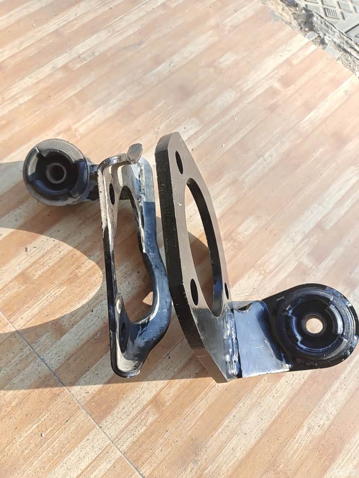 bj40的前桥加固件的作业