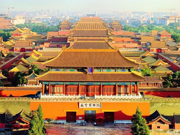 北京故宫,好个气派的宫殿!金碧辉煌,器宇轩昂,肃穆庄严.