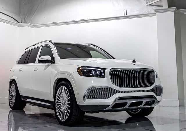 梅赛德斯-迈巴赫gls级,白色的外观设计非常大气