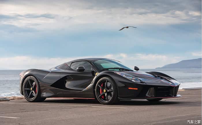 法拉利laferrariaperta夕阳下的神兽