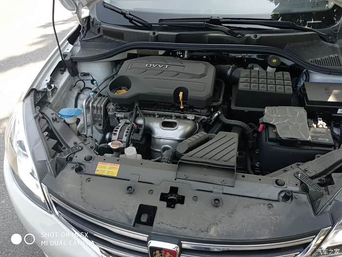 发动机舱 这次感觉比我提车的时候干净多了  真心觉得
