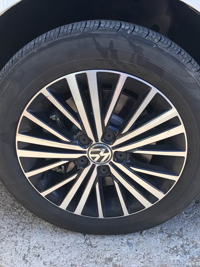 速腾旗舰轮毂出售!