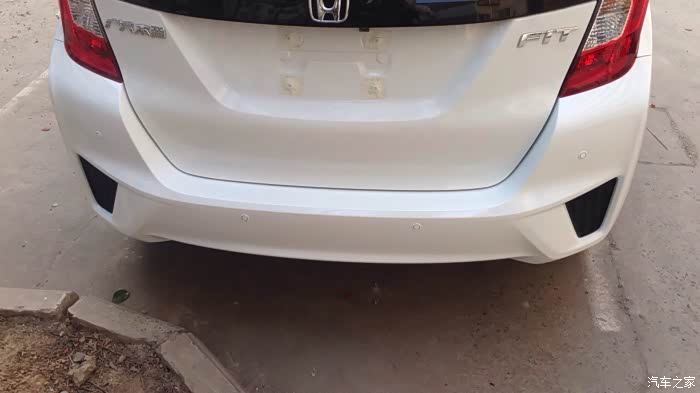 飞度后保险杠太低,雷达安装问题.