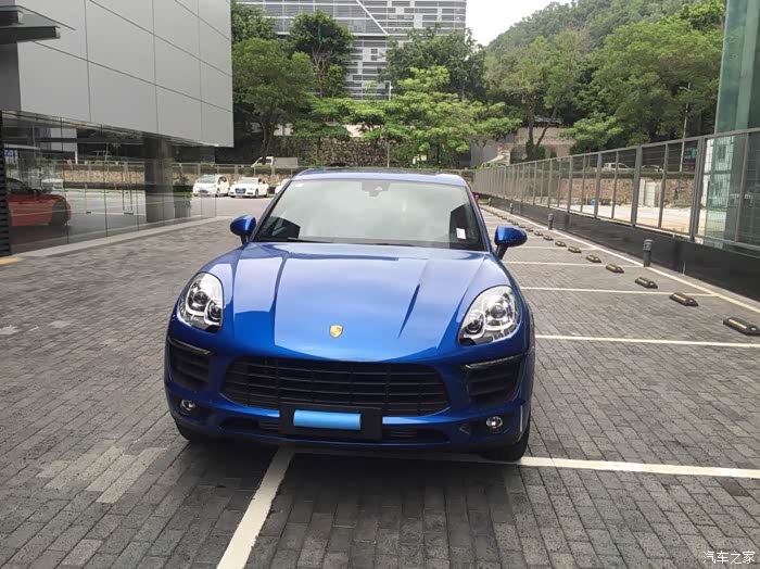 蓝色macan2t已到就等提车了