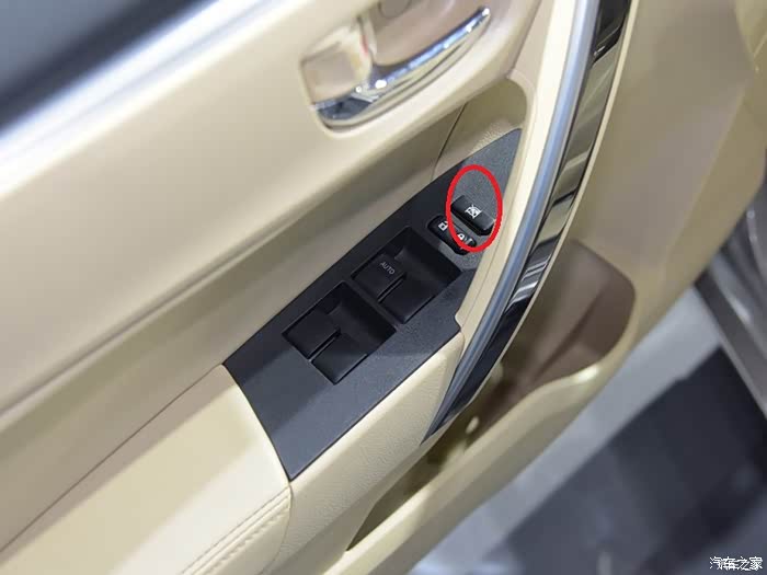 卡罗拉双擎窗锁怎么看