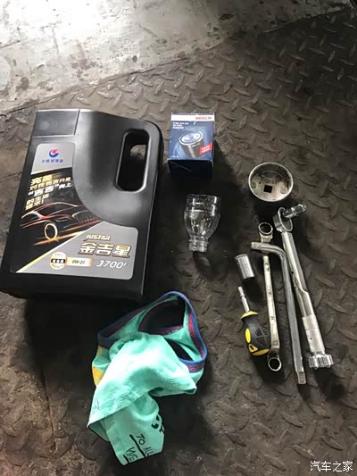 今天自己换了一次机油