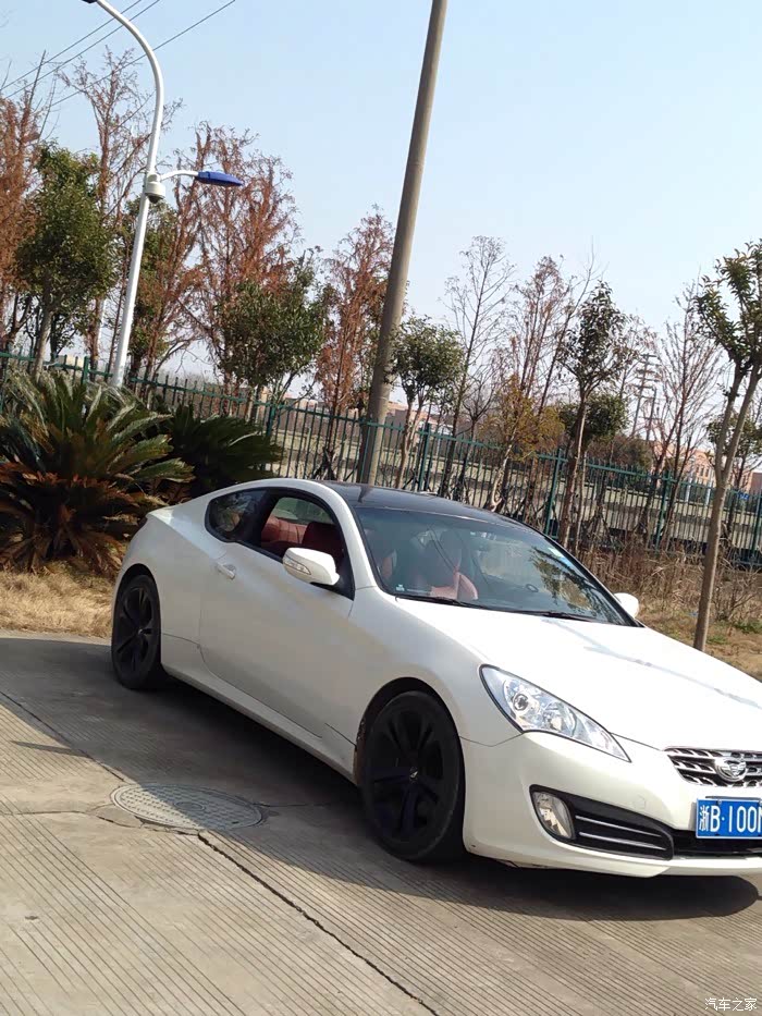 出售白色劳恩斯酷派