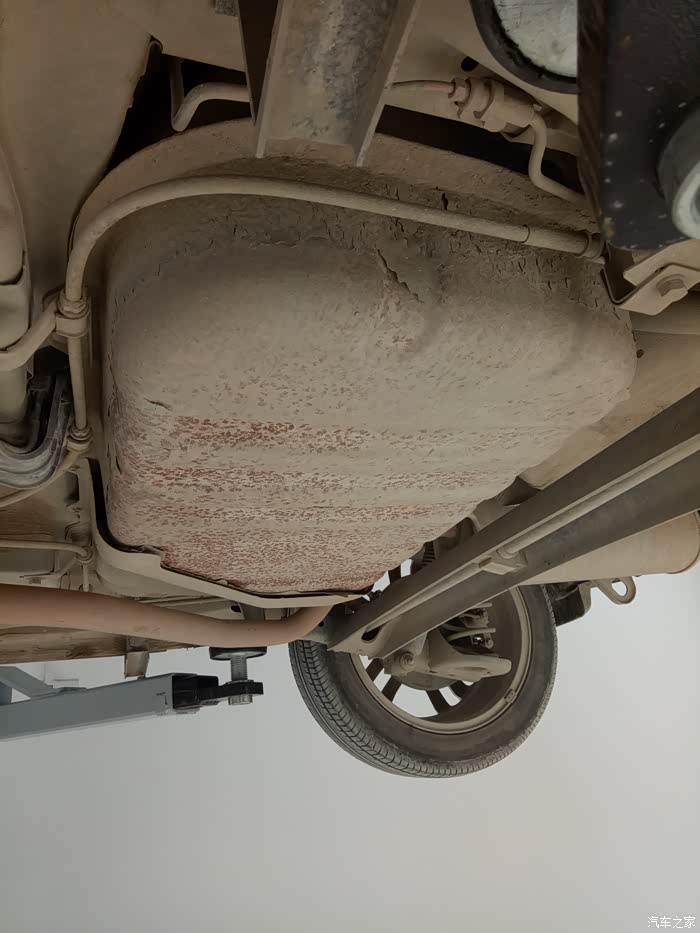 我35的油箱这样子了会有事吗?_长安cs35论坛_汽车之家论坛