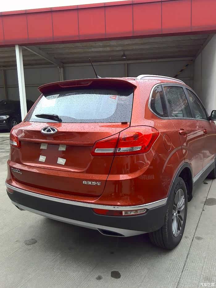 16款瑞虎5骚包红雨中提车