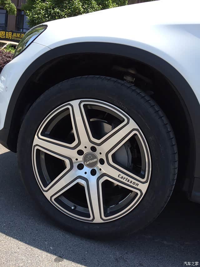 5.6提glc300豪华,白外黑内,5.16已更新换卡尔森轮毂图片