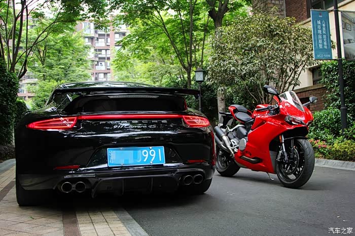 当911爱上杜卡迪