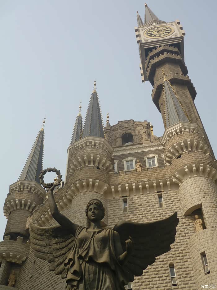 石家庄车友会自驾35游新乐魔法城堡美术帝国广场