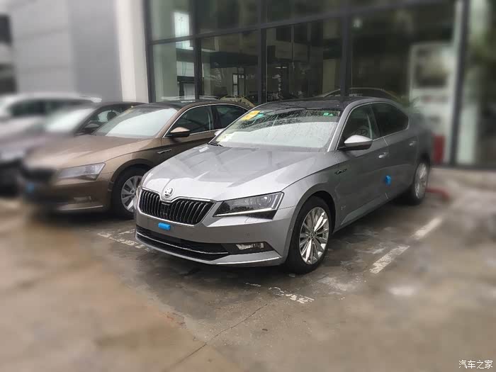 18款速派380旗舰圣象灰提车随手照片