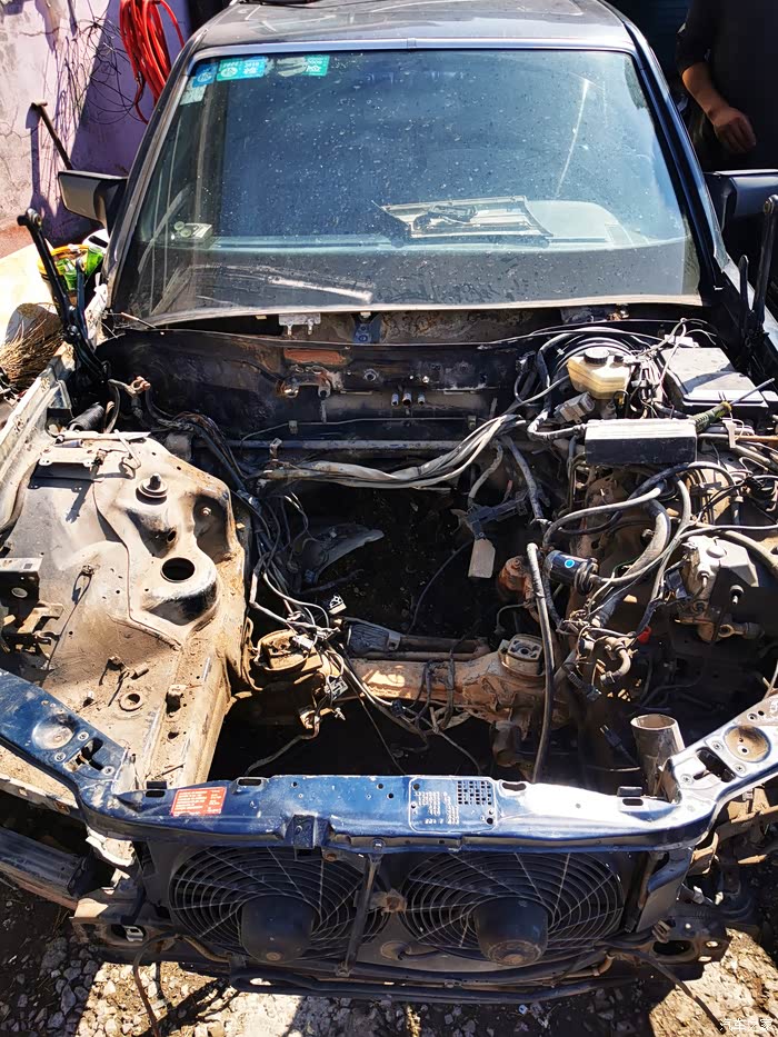 【图】1年的努力翻新第6代奔驰s 底盘代号w126.