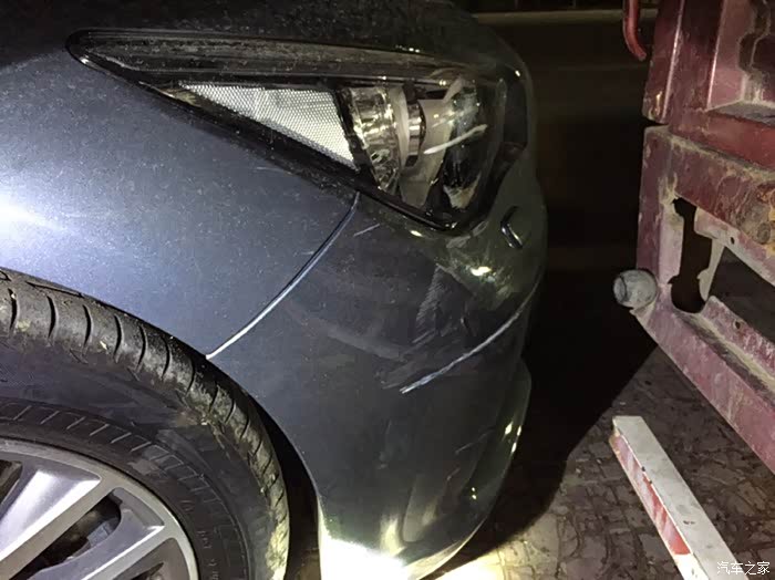 昨天晚上车子刮擦了各位大侠帮忙验验伤