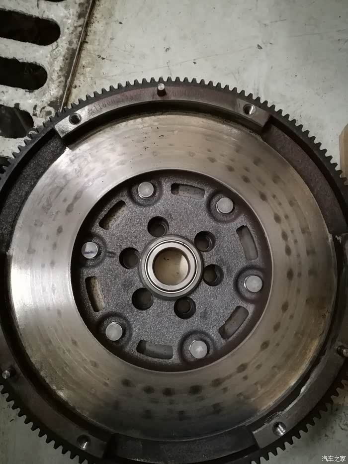 离合器异响,什么时候才能解决呀,换离合器片了,加速慢了,换飞轮了异响