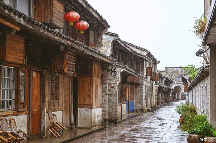 再次走进临海紫阳古街,老街还是原来那般古朴的模样