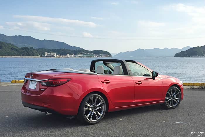 atenza的四门敞篷轿跑