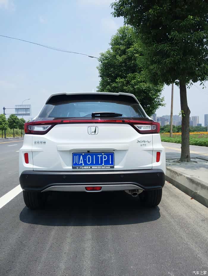 远离喧嚣90后老婆实力出镜心仪炫威家家买车圆我梦